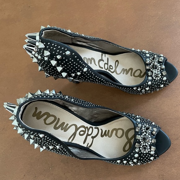 Sam Edelman Lizette NWT 🎉HP x2🎉 heeled open toe stud heels size 7 black & silver - Picture 3 of 9